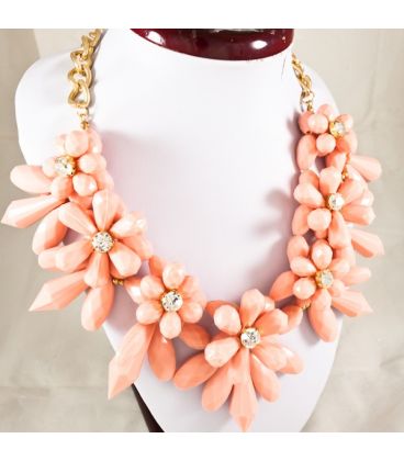 Кольє об'ємне з великого каміння зі стразами