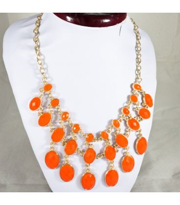 Кольє з каменів, довжина регулюється