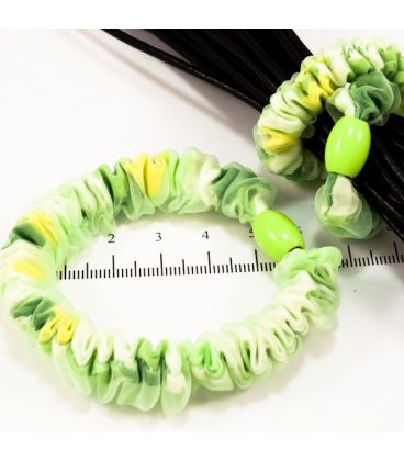 Резинка шифоновая с бусиной яркая