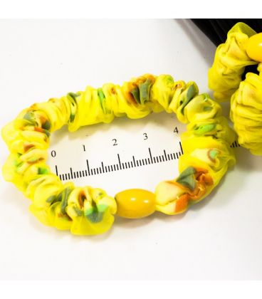 Шифонова гумка з бусиною яскрава