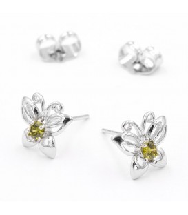 Серьги-гвоздики белое золото "Маленькая бабочка с 1м камнем" 1 см.