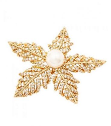 Брошь позолота "Жемчужина в листьях"