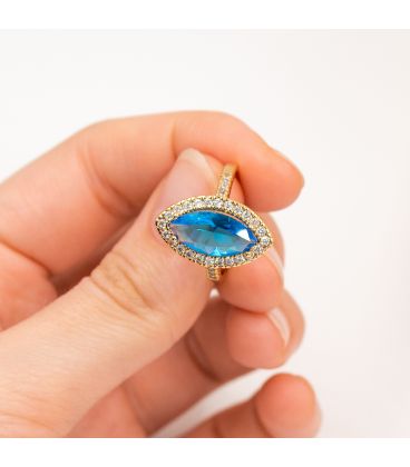 Кольцо Xuping лимонная позолота Маркиз с голубым цирконом медицинское золото