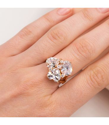 Кольцо позолота три тазных камня